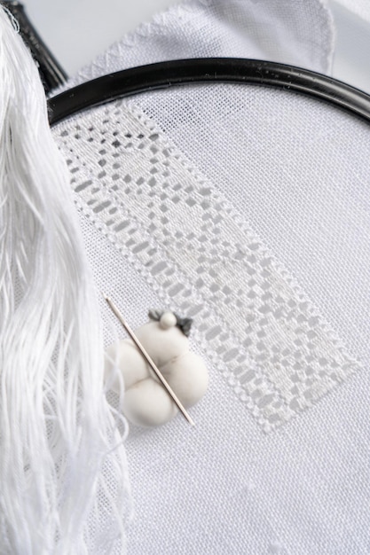 Próbka haftu w pastelowych kolorach